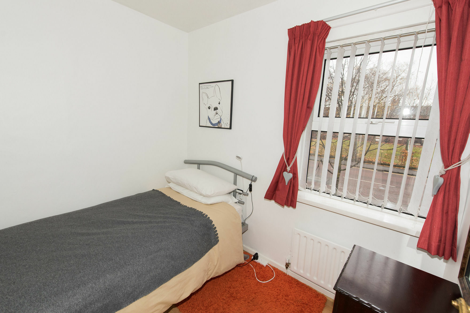 Very Central Location- Free Parking - 2 Bedrooms Belfast Buitenkant foto