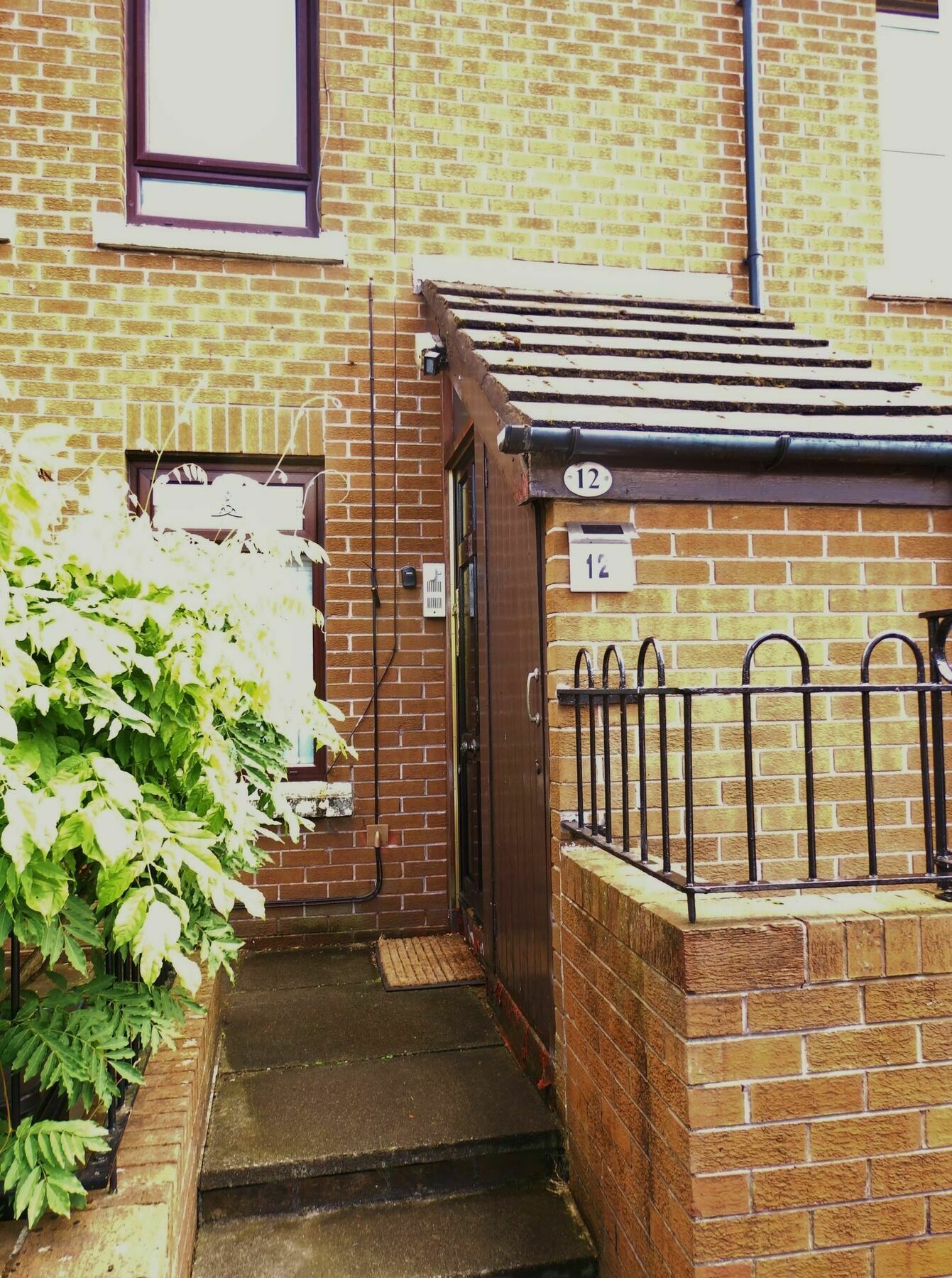 Very Central Location- Free Parking - 2 Bedrooms Belfast Buitenkant foto