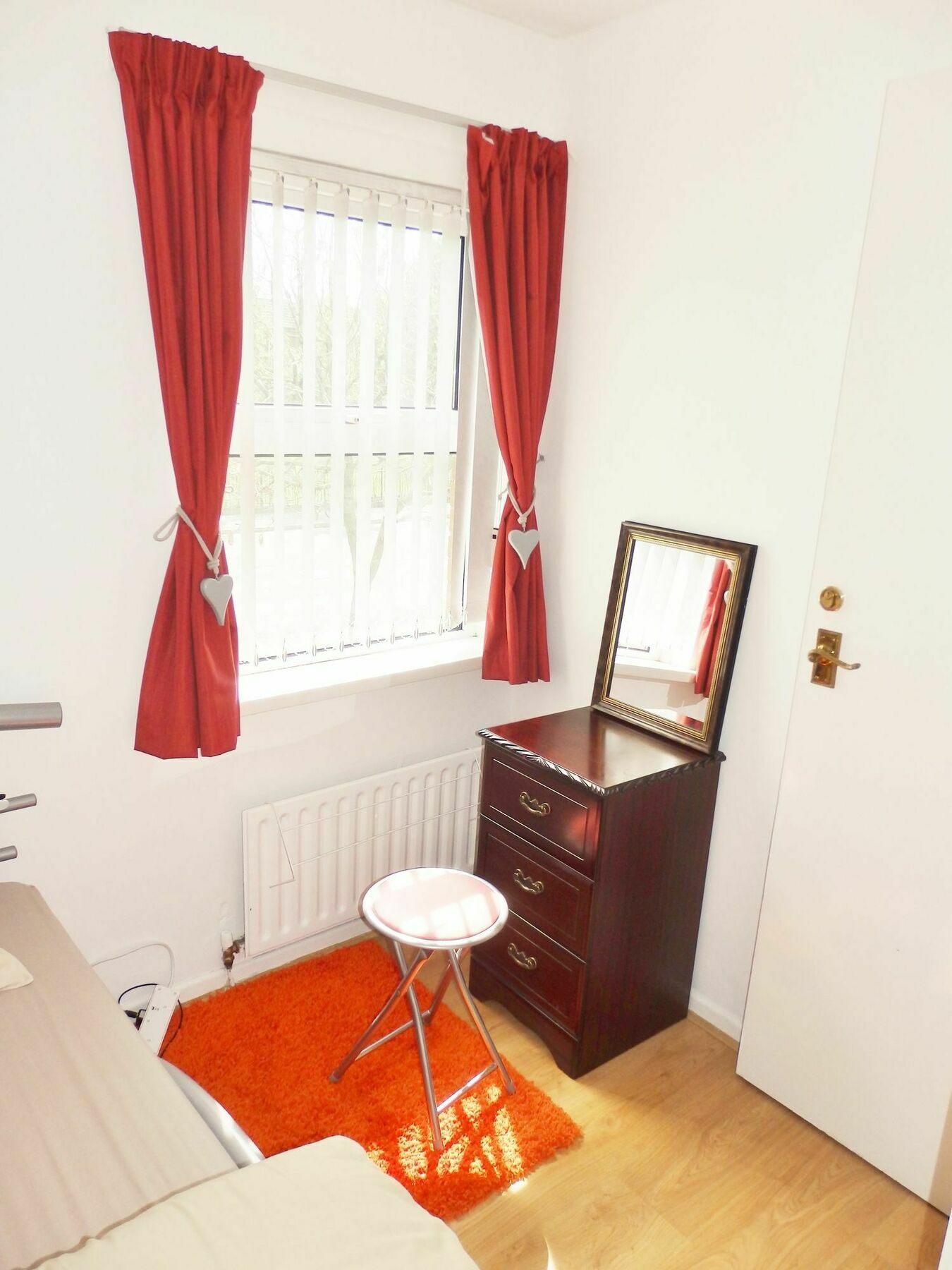 Very Central Location- Free Parking - 2 Bedrooms Belfast Buitenkant foto
